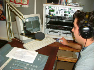 radio100005.jpg